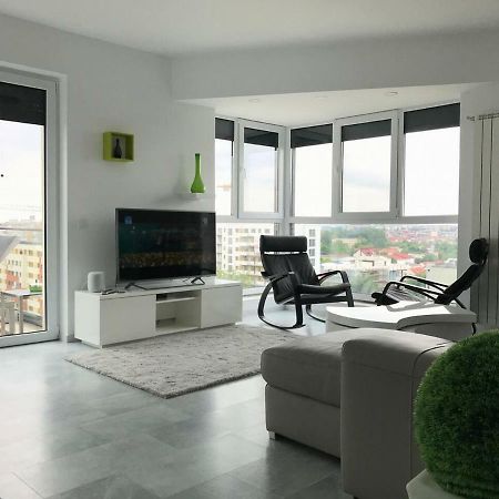 Luxury Westpark 2 Residence With Lake View Bucharest Luaran gambar
